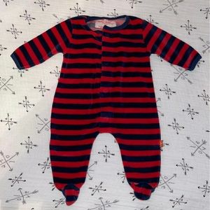 Magnetic Closure Sleeper